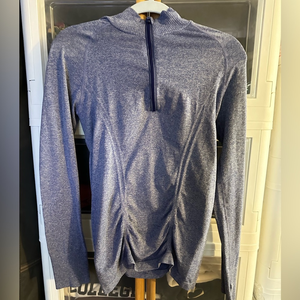 🌺🌸🌼BOGO Athleta zip up size M✨